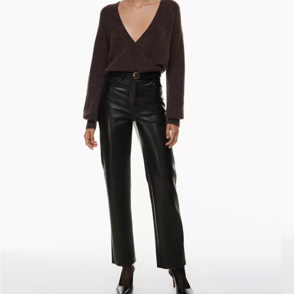 NWT Aritzia Melina Vegan Leather High Rise Straight Pants in Black Noir Size 2
